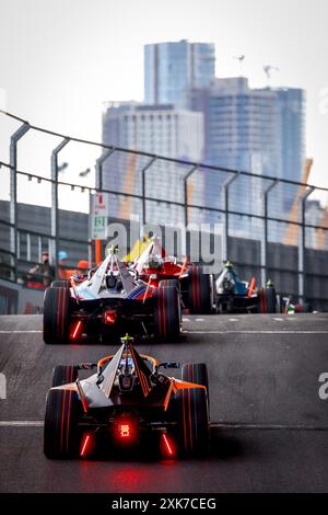 05 HUGHES Jake (gbr), NEOM McLaren Formula e Team, Nissan e-4ORCE 04, azione durante l'ePrix di Hankook Londra 2024, decimo incontro del Campionato Mondiale ABB FIA Formula e 2023-24, sull'Excel London dal 18 al 21 giugno 2024 a Londra, Regno Unito - foto Paulo Maria / DPPI Foto Stock