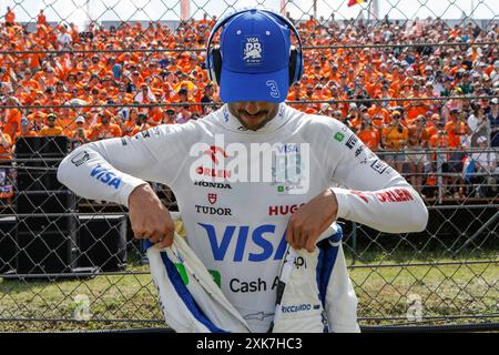 Mogyorod, Ungheria. 21 luglio 2024. Formula 1 Gran Premio d'Ungheria a Hungaroring, Ungheria. Foto: Sulla griglia prima dell'inizio della gara © Piotr Zajac/Alamy Live News Foto Stock