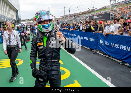 Mogyorod, Ungheria, 21 luglio 2024, Andrea Kimi Antonelli , presente al giorno di gara, 13° round del campionato di Formula 1 2024. Crediti: Michael Potts/Alamy Live News Foto Stock