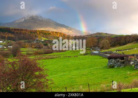 Vista da Torver verso il vecchio di Coniston, Torver, Parco Nazionale del Distretto dei Laghi, Cumbria, Inghilterra, Europa Foto Stock