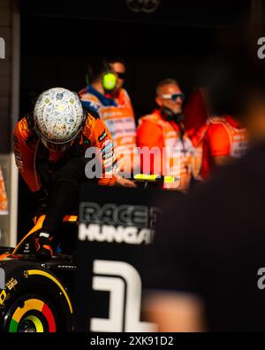 Budapest, Ungheria - 21 luglio 2024: N. 4 Lando Norris (GBR, McLaren), parc ferme dopo il Gran Premio di F1 d'Ungheria Foto Stock