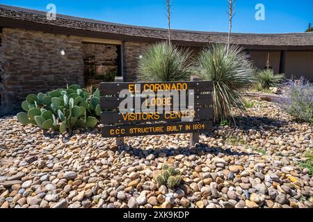 Palo duro Canyon SP, TX, USA - 18 settembre 2022: Cartello di benvenuto al punto d'ingresso del parco Foto Stock