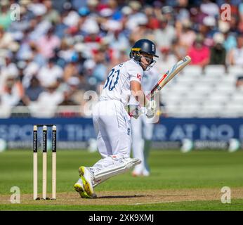 Ollie Pope batte per l'Inghilterra il primo giorno del 2nd test match tra Inghilterra e Indie occidentali. Foto Stock