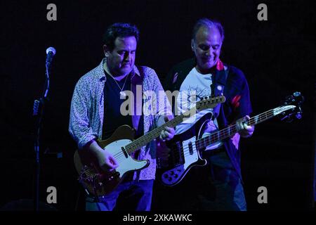 Roma, Italia. 21 luglio 2024. Lee Harris e Guy Pratt dei Saucerful of Secrets di Nick Mason si esibiscono durante il Set the Control Tour all'Auditorium Parco della musica Cavea di Roma, il 21 luglio 2024. (Foto di Domenico Cippitelli/NurPhoto) credito: NurPhoto SRL/Alamy Live News Foto Stock