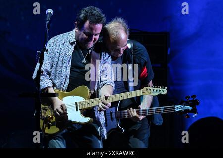 Lee Harris e Guy Pratt dei Saucerful of Secrets di Nick Mason si esibiscono durante il Set the Control Tour all'Auditorium Parco della musica Cavea di Roma, il 21 luglio 2024. (Foto di Domenico Cippitelli/NurPhoto) Foto Stock