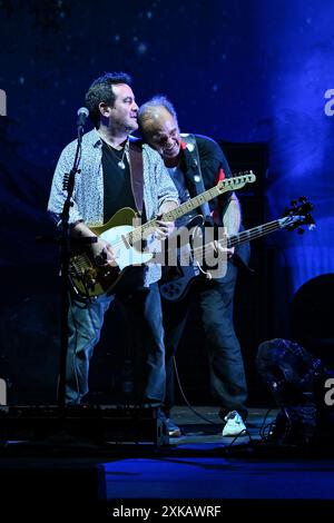 Lee Harris e Guy Pratt dei Saucerful of Secrets di Nick Mason si esibiscono durante il Set the Control Tour all'Auditorium Parco della musica Cavea di Roma, il 21 luglio 2024. (Foto di Domenico Cippitelli/NurPhoto) Foto Stock