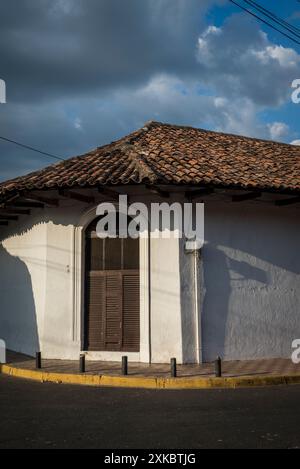 Architettura in stile coloniale nel centro di Granada, Nicaragua Foto Stock