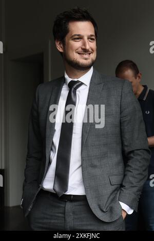 Jambes, Belgio. 23 luglio 2024. Il Ministro vallone Presidente Adrien Dolimont nella foto all'arrivo per la prima riunione del governo vallone, a Jambes, martedì 23 luglio 2024. BELGA PHOTO BRUNO FAHY credito: Belga News Agency/Alamy Live News Foto Stock