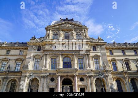 Parigi, Francia. 20 ottobre 2022. Parigi, Francia, 20 ottobre 2022: Museo nazionale d'arte Louvre nella città di Parigi, Francia. (Daniela J. Porcelli/SPP) credito: SPP Sport Press Photo. /Alamy Live News Foto Stock