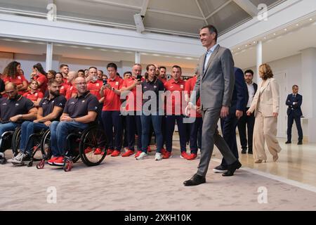 Il primo ministro spagnolo Pedro Sanchez durante l'accoglienza per le squadre che partecipano alle Olimpiadi di Parigi 2024 al complesso Moncloa, il 23 luglio 2024 Foto Stock