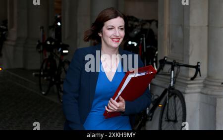Londra, Regno Unito. 23 luglio 2024. Bridget Phillipson, il Segretario per l'istruzione della Gran Bretagna arriva a Downing Street per partecipare alla riunione settimanale del Gabinetto a Londra. Credito: SOPA Images Limited/Alamy Live News Foto Stock
