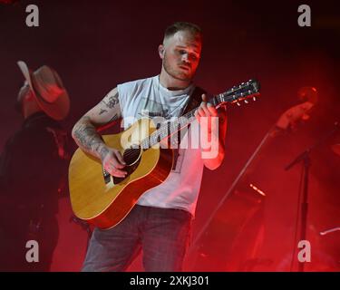 Sunrise Florida, Stati Uniti. 22 luglio 2024. Zach Bryan si esibisce durante il Quittin Time Tour all'Amerant Bank Arena il 22 luglio 2024 a Sunrise, Florida. Crediti: Mpi04/Media Punch/Alamy Live News Foto Stock