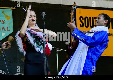 Māmā Mihirangi & The Māreikura, Māori culture, Vancouver Folk Music Festival, Vancouver, British Columbia, Canada Foto Stock