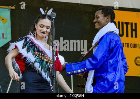 Māmā Mihirangi & The Māreikura, Māori culture, Vancouver Folk Music Festival, Vancouver, British Columbia, Canada Foto Stock