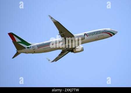 Fiumicino, Lazio. 23 luglio 2024. Boeing 737-800 Aeroitalia . Aereo per l'aeroporto di Fiumicino. Fiumicino (Italia), 23 luglio 2024. AllShotLive/Sipa USA credito: SIPA USA/Alamy Live News Foto Stock