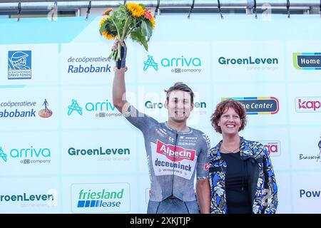 Surhuisterveen, Paesi Bassi. 23 luglio 2024. SURHUISTERVEEN, PAESI BASSI - 23 LUGLIO: Jasper Philipsen di Alpecin-Deceuninck durante la partita Profronde Surhuisterveen 2024 tra e a il 23 luglio 2024 a Surhuisterveen, Paesi Bassi. (Foto di Pieter van der Woude/Orange Pictures) credito: Orange Pics BV/Alamy Live News Foto Stock