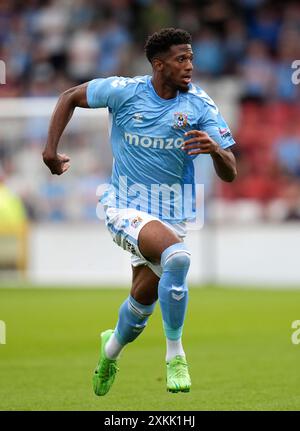 Justin Obikwu del Coventry City durante l'amichevole di pre-stagione al Lamex Stadium di Stevenage. Data foto: Martedì 23 luglio 2024. Foto Stock