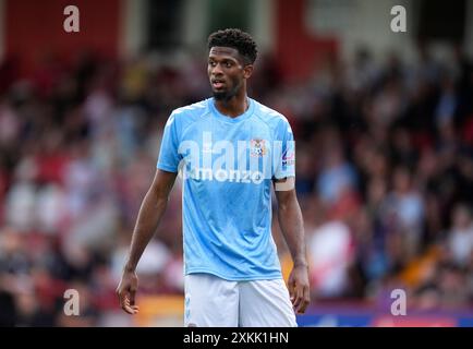 Justin Obikwu del Coventry City durante l'amichevole di pre-stagione al Lamex Stadium di Stevenage. Data foto: Martedì 23 luglio 2024. Foto Stock