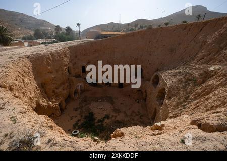 Matmata - una piccola città berbera nel sud della Tunisia Foto Stock