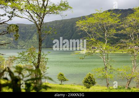 Lago Sete Cidades (Lagoa das Sete Cidades) nell'isola di Sao Miguel, Azzorre Portogallo Foto Stock