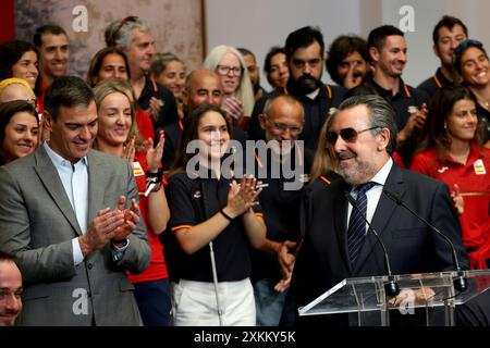 Madrid, spagnolo. 23 luglio 2024. Madrid Spagna; 07.23.2024.- Miguel Carballeda, presidente del Comitato Paralimpico spagnolo. Pedro Sanchez, presidente della Spagna, riceve atleti che rappresenteranno il paese ai Giochi Olimpici e Paralimpici di Parigi a la Moncloa, sede del governo. Crediti: Juan Carlos Rojas/dpa/Alamy Live News Foto Stock