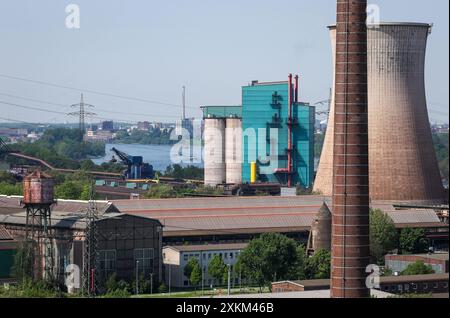 02.05.2024, Germania, Renania settentrionale-Vestfalia, Duisburg - paesaggio industriale nella regione della Ruhr, acciaierie HKM, con altiforni, Duisburg-Huckingen Foto Stock