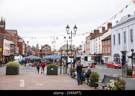 Ludlow Inghilterra, architettura Tudor nel centro di Ludlow, città mercato inglese, Shropshire, Inghilterra, Regno Unito, 2023 Foto Stock