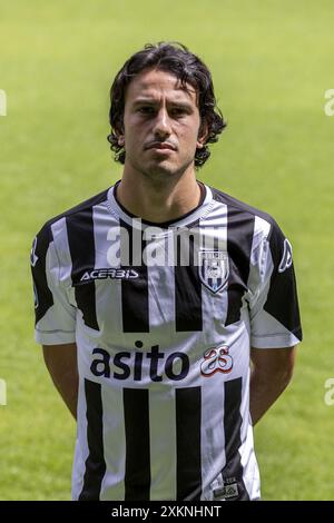 ALMELO, 23-07-2024, Asito stadion. Calcio olandese, Eredivisie, Photocall Heracles Almelo stagione 2024/2025. Giocatore di Heracles Lorenzo Milani credito: Pro Shots/Alamy Live News Foto Stock