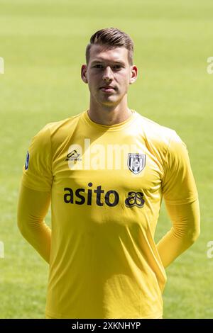 ALMELO, 23-07-2024, Asito stadion. Calcio olandese, Eredivisie, Photocall Heracles Almelo stagione 2024/2025. Portiere dell'Heracles Robin Mantel credito: Pro Shots/Alamy Live News Foto Stock