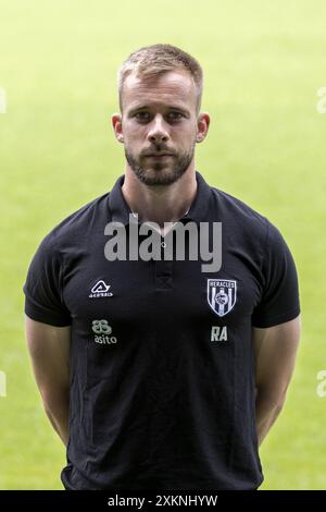 ALMELO, 23-07-2024, Asito stadion. Calcio olandese, Eredivisie, Photocall Heracles Almelo stagione 2024/2025. Personale di Heracles Rick Aben credito: Pro Shots/Alamy Live News Foto Stock