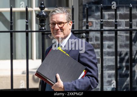 Londra, Regno Unito. 24 luglio 2024. Il primo ministro Keir Starmer lascia il 10 di Downing Street per il primo ministro Question in Parlamento credito: SOPA Images Limited/Alamy Live News Foto Stock