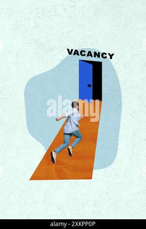 Collage fotografico creativo di un giovane che corre alla ricerca di opportunità di lavoro a porte aperte offerta isolata su sfondo di colore bianco Foto Stock