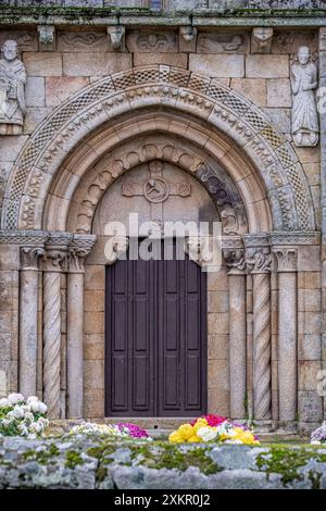 Facciata principale, San Pedro da Mezquita, Monumento Nazionale , comune di la merce, provincia di Orense, Galizia, Spagna Foto Stock