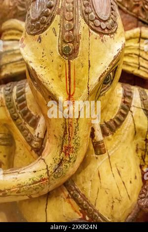 Ganesh, XIX secolo, legno policromo, India, Museo Nazionale di Antropologia, Madrid, Spagna Foto Stock