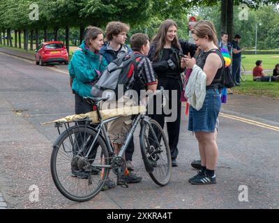 Glasgow, Scozia, Regno Unito. 20 luglio 2024: Glasgow Pride al Barras e Glasgow Green. Foto Stock