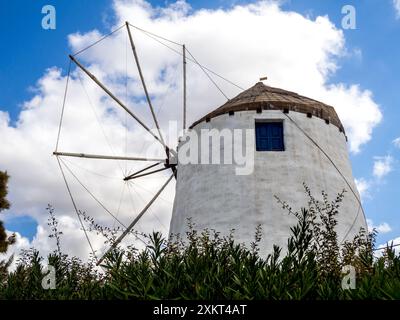 Mulino a vento, Parakia, Paros, Grecia. Foto Stock