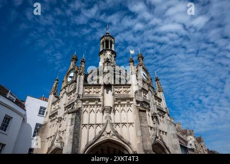 Chichester Cross, un elaborato mercato perpendicolare nel centro di Chichester, West Sussex, Inghilterra, Regno Unito Foto Stock