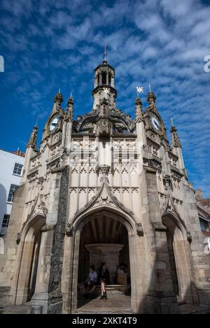 Chichester Cross, un elaborato mercato perpendicolare nel centro di Chichester, West Sussex, Inghilterra, Regno Unito Foto Stock