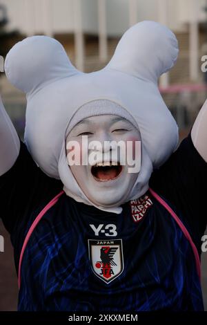 Bordeaux, Francia. 24 luglio 2024. Tifoso giapponese durante i Giochi Olimpici di Parigi 2024. Partita di calcio Giappone-Paraguay (Punteggio: Giappone 5-Paraguay 0) allo stadio Matmut Atlantique di Bordeaux. Bordeaux, Gironda, Francia, Europa. Crediti: Foto Hugo Martin Alamy/Live News. Foto Stock