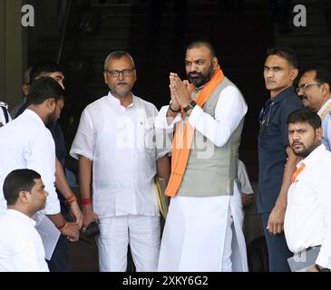 Patna, India. 24 luglio 2024. PATNA, INDIA - 24 LUGLIO: Il vice ministro del Bihar Samrat Choudhary arriva per partecipare alla sessione Monsoon all'Assemblea Bihar il 24 luglio 2024 a Patna, India. (Foto di Santosh Kumar/Hindustan Times/Sipa USA) credito: SIPA USA/Alamy Live News Foto Stock