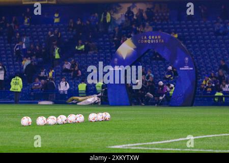 Argentina. 24 luglio 2024. Buenos Aires, 24.07.2024: Tifosi del Boca Juniors durante la partita per la CONMEBOL Sudamericana Cup allo stadio la Bombonera ( crediti: Néstor J. Beremblum/Alamy Live News Foto Stock