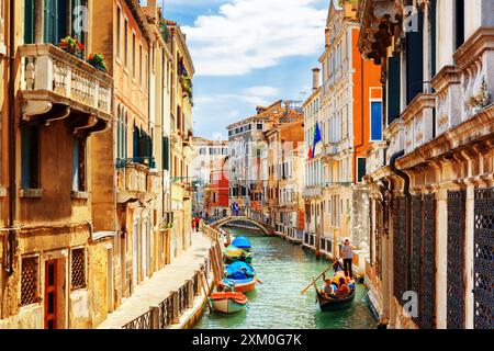 Vista del Canale di Rio Marin dal Ponte de la Bergami. Venezia Foto Stock