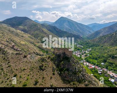 Una vista dal Castello di Sapaca in Uzundere, Erzurum, Turchia, Travel Turkey Foto Stock