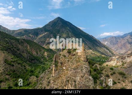 Una vista dal Castello di Sapaca in Uzundere, Erzurum, Turchia, Travel Turkey Foto Stock