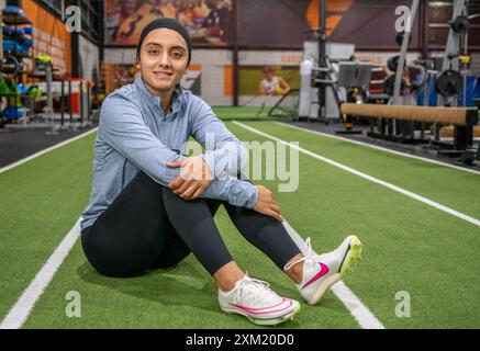 L'afghana Kimia Yousofi fa la squadra olimpica dell'Afghanistan. Immagini Thomas Lisson Foto Stock
