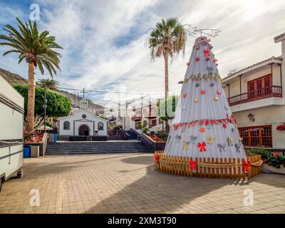 Albero di Natale nella città di Puerto de Santiago, Tenerife, Isole Canarie, Spagna Foto Stock