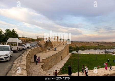 Una vista dal Castello di Sapaca in Uzundere, Erzurum, Turchia, Travel Turkey Foto Stock