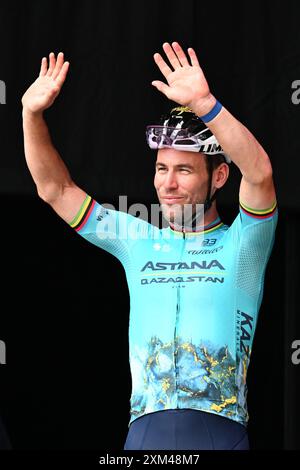 Herentals, Belgio. 25 luglio 2024. Il britannico Mark Cavendish di Astana Qazaqstan nella foto davanti alla corsa ciclistica 'Natourcriterium Herentals', giovedì 25 luglio 2024 a Herentals. Il concorso fa parte dei "criteriums" tradizionali, gare locali in cui si sfidano principalmente i ciclisti che hanno partecipato al Tour de France. BELGA PHOTO MAARTEN STRAETEMANS credito: Belga News Agency/Alamy Live News Foto Stock