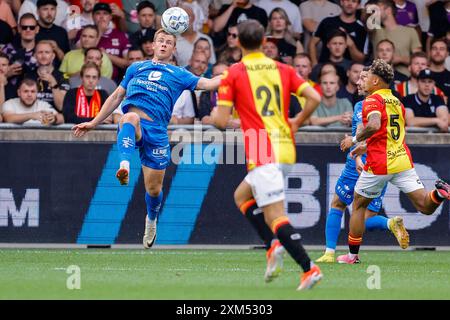 Deventer, Paesi Bassi. 25 luglio 2024. DEVENTER, PAESI BASSI - LUGLIO 25: Aune Heggebo del SK Brann durante la partita di Conference League tra Go Ahead Eagles e SK Brann allo Stadium de Adelaarshorst il 25 luglio 2024 a Deventer, Paesi Bassi. (Foto di Raymond Smit/Orange Pictures) credito: Orange Pics BV/Alamy Live News Foto Stock