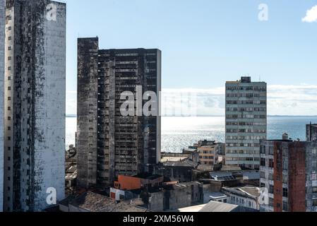 Salvador, Bahia, Brasile - 19 luglio 2024: Vista dei vecchi edifici nel centro storico della città di Salvador, Bahia. Foto Stock